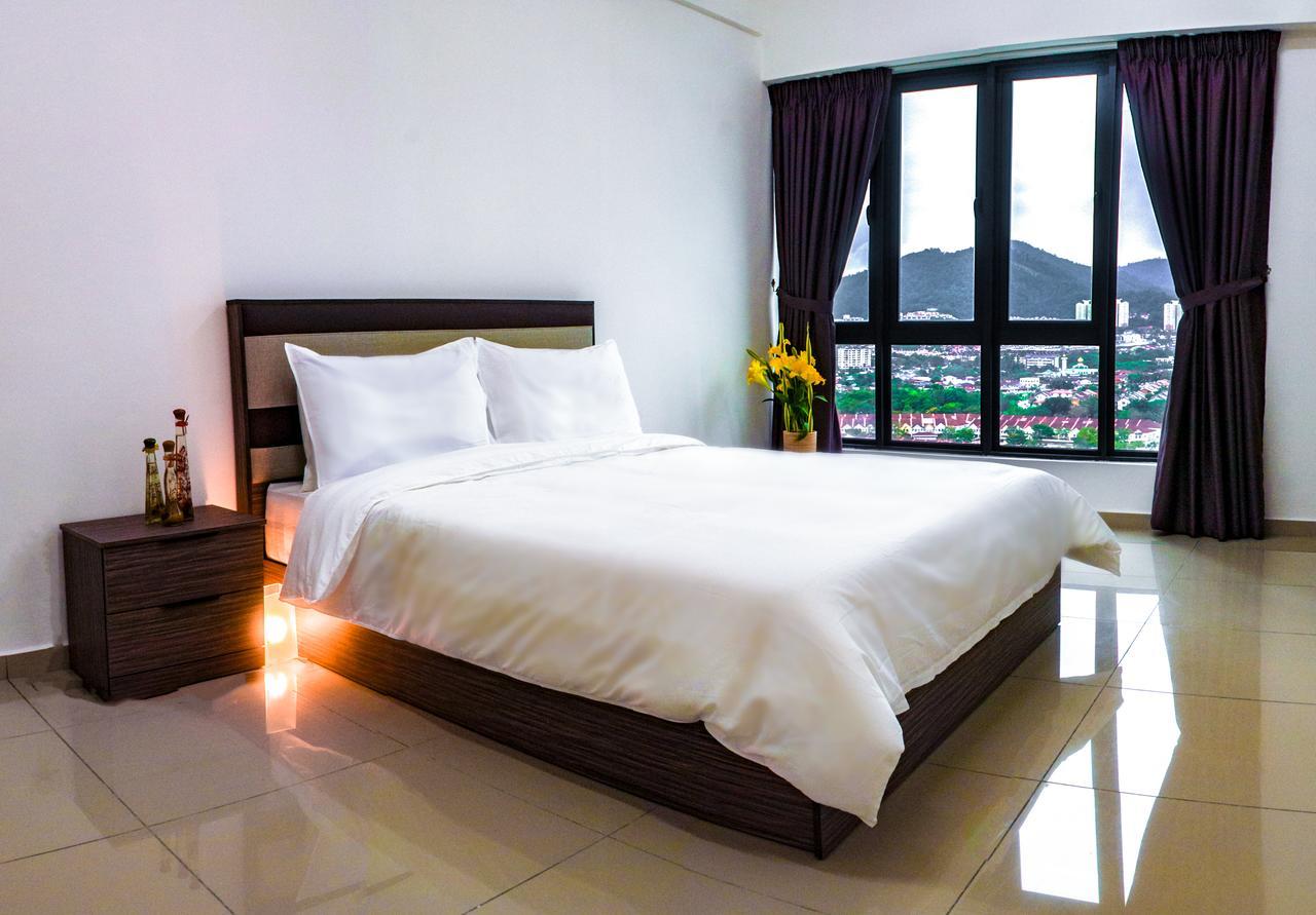 Lazy Traveler'S Suite By D Imperio Homestay George Town Exterior foto
